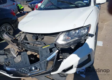 2017 Nissan Rogue S z USA, uszkodzony, nr VIN KNMAT2MT2HP513359